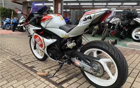 HARLEY  HARLEY FXBR 2025 YEZ
