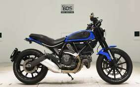 DUCATI SCRAMBLER ICON 2015