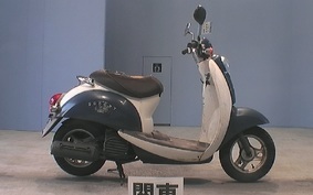 HONDA CREA SCOOPY I AF55