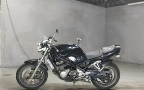 SUZUKI BANDIT 250 GJ74A