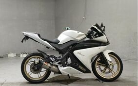 YAMAHA YZF-R125 RE06