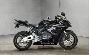 HONDA CBR1000RR 2006 SC57