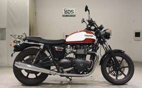 TRIUMPH BONNEVILLE 2015