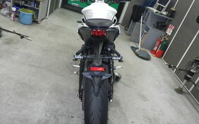 TRIUMPH STREET TRIPLE R 2023