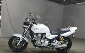 YAMAHA XJR1300 2000 RP03J