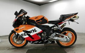 HONDA CBR1000RR 2004 SC57