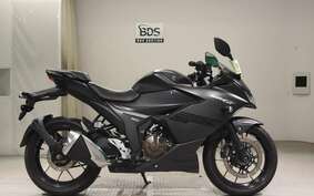 SUZUKI GIXXER 250 SF ED22B