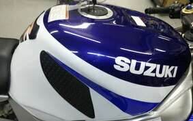 SUZUKI GSX-R1000 2003 GT74A