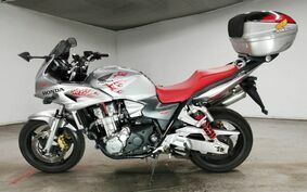 HONDA CB1300SB SUPER BOLDOR 2006 SC54