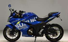 SUZUKI GIXXER 250 SF