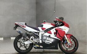 YAMAHA YZF-R6 1999 RJ03