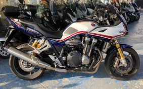 HONDA CB1300SB SUPER BOLDOR 2018 SC54