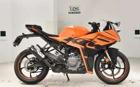 KTM 390 RC 2023 JYJ40