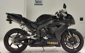 YAMAHA YZF-R1 2005