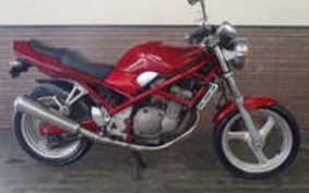 SUZUKI BANDIT 250 GJ74A