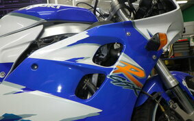 SUZUKI GSX-R1100 Gen.2 1995 GU75A