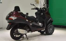 PIAGGIO MP3 250