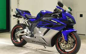 HONDA CBR1000RR 2005 SC57