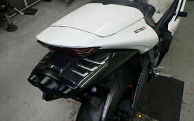 TRIUMPH DAYTONA 675 R 2011