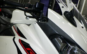 YAMAHA YZF-R25 RG10J