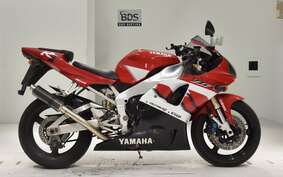 YAMAHA YZF-R1 2000 RN04