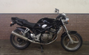 SUZUKI BANDIT 250 GJ74A