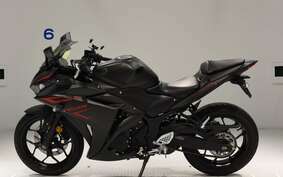 YAMAHA YZF-R25 RG43J