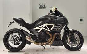 DUCATI DIAVEL AMG 2012