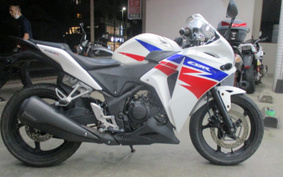 HONDA CBR250R MC41