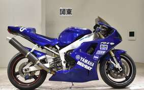 YAMAHA YZF-R1 1999 RN011