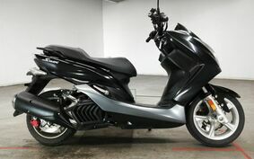 YAMAHA S-MAX SG27