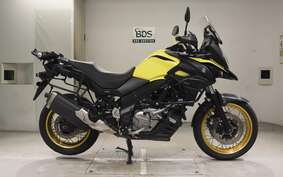 SUZUKI DL650 ( V-Strom 650 ) XTA 2019 C733A