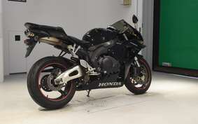 HONDA CBR1000RR 2006 SC57