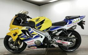 HONDA CBR600F 2002 PC35