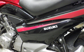 SUZUKI GSR250