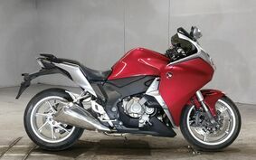 HONDA VFR1200F DCT 2012 SC63