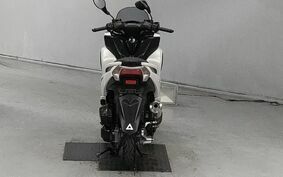 YAMAHA TRICITY 125 SE82J