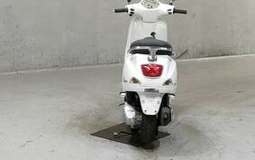 VESPA LX125 M667