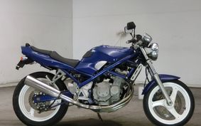 SUZUKI BANDIT 250 GJ74A