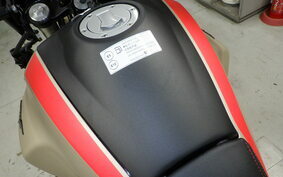 MOTO GUZZI V85 TT 2022