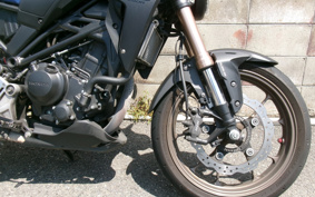 HONDA CB250R MC52