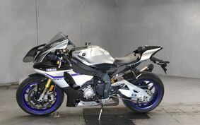 YAMAHA YZF-R1 M 2015 RN40