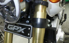 GPX  LEGEND250ツイン SYA5