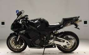 HONDA CBR1000RR 2006 SC57