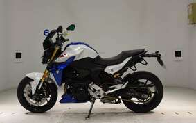 BMW F900R 2022