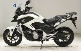 HONDA NC 700 X 2012 RC63