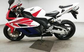 HONDA CBR1000RR 2004 SC57