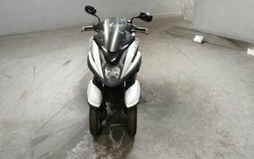 YAMAHA TRICITY 125 SE82J