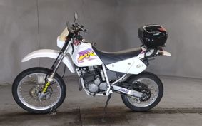 SUZUKI DR250R SJ45A