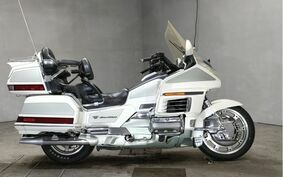 HONDA GL1500 GOLD WING SE 2000 SC22